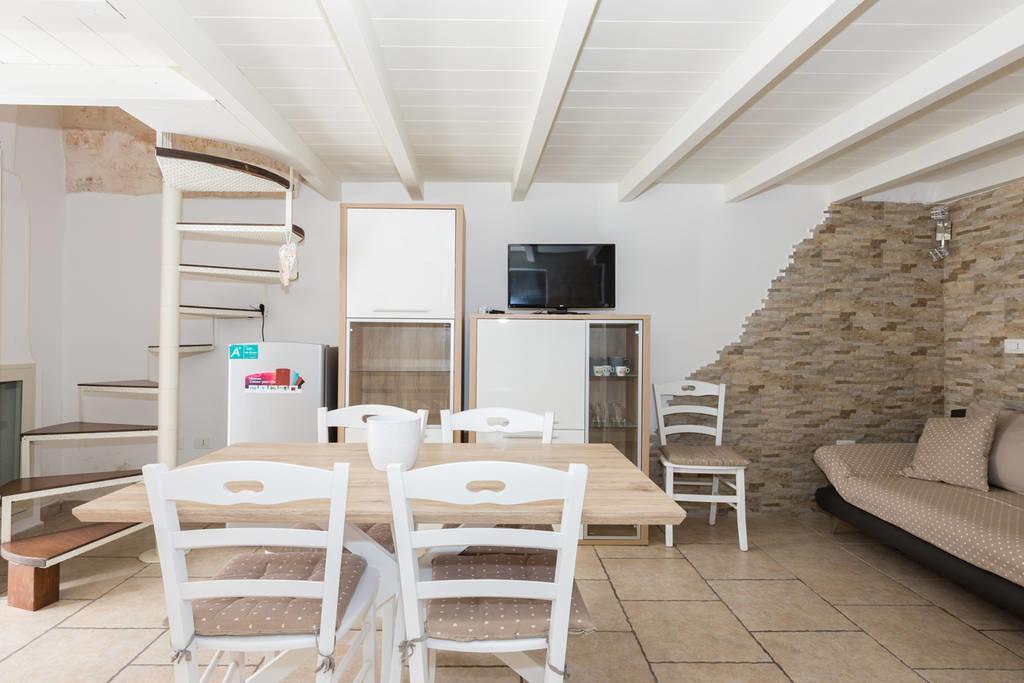 Dimora Alfonso Pomes Apartment Ostuni Exterior photo